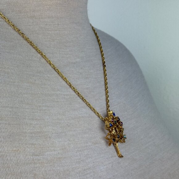 Vintage Rhinestone Gold Tone Tree of Life Family Tree Pendant Necklace - Picture 3 of 5